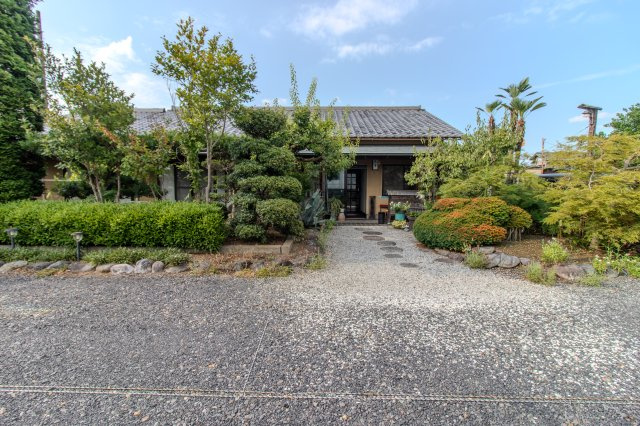 足利市下渋垂町の店舗