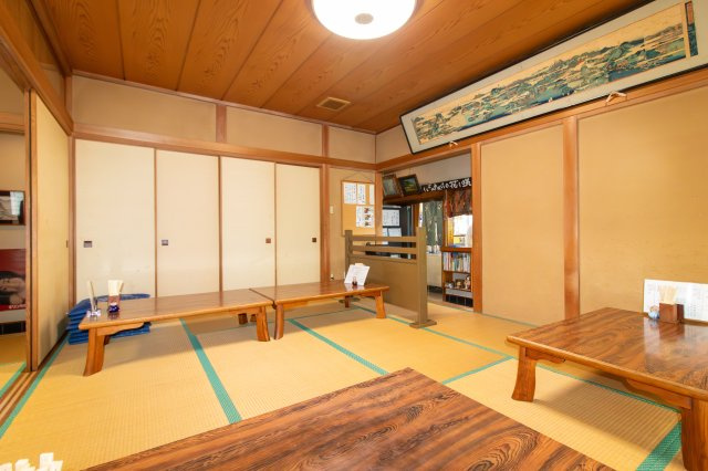 足利市下渋垂町の店舗の内装