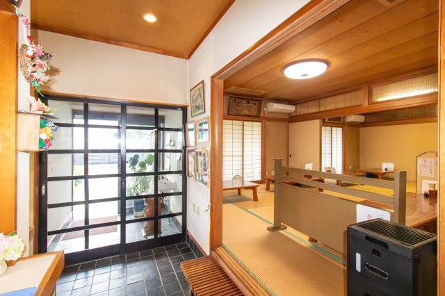 足利市下渋垂町の店舗の内装