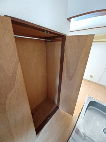 リバーサイドハイツB棟の収納|便利な収納スペースです