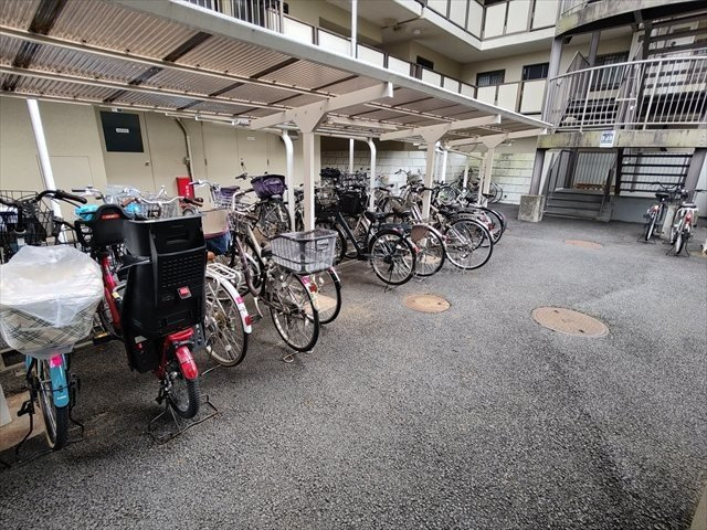 【駐輪場】の画像