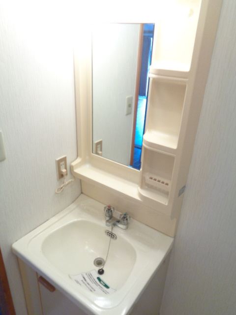 六幸館の洗面所