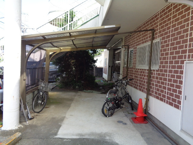 六幸館のエントランス