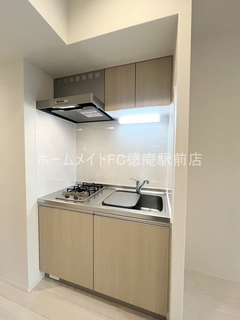 大阪市城東区諏訪４丁目のアパートのキッチン