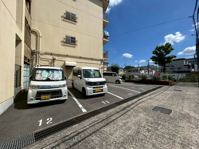 コーポ　山内の駐車場