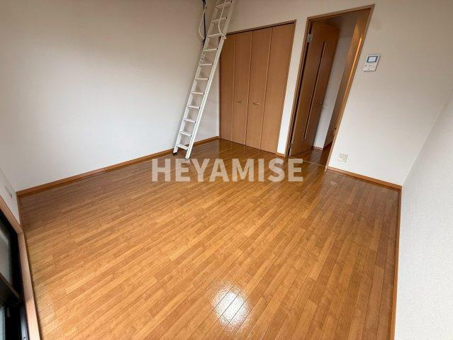 タウンコートまなび野の居間・リビング