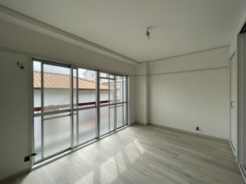 テラスレジデンスあさぎりの居間・リビング