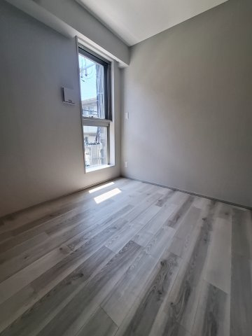 Live Casa西宮の洋室