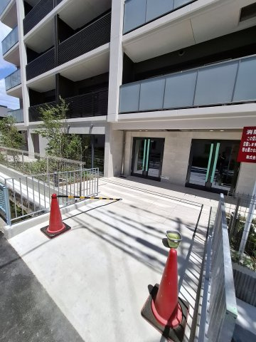 Live Casa西宮のエントランス