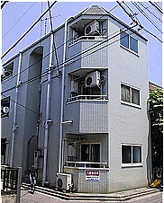 アヴァンセの外観