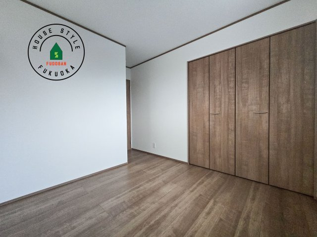 福岡市南区井尻3丁目第1-2棟（A号棟）の子供部屋|穏やかな光が差し込む室内には、穏やかな時間が流れます。