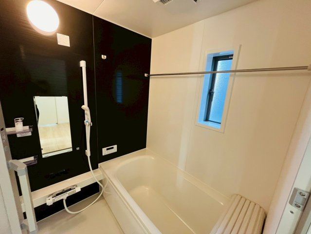 【Ｃｒａｄｌｅ Garden】　野田市七光台　第１８　全7邸の浴室|〇４号棟　浴室〇
足を延ばしてゆっくりバスタイムが楽しめます（＾＾）
2025年11月撮影