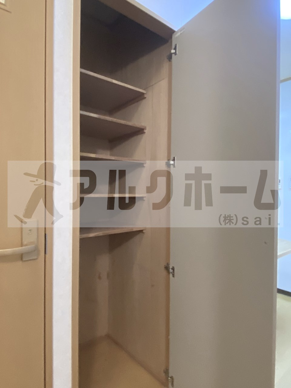 ウィールの玄関