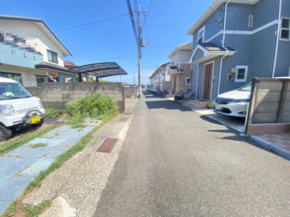 祝　成約済み　八王子市　中野上町　新築戸建ての前面道路含む現地写真|～仲介手数料無料☆八王子ひなた不動産～　八王子市中野上町　新築戸建て