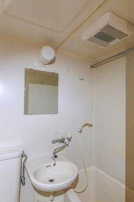 【洗面所】 | キャロル