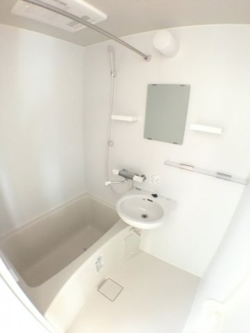 コーポアイリスの浴室|お風呂で日々の疲れを落としましょう