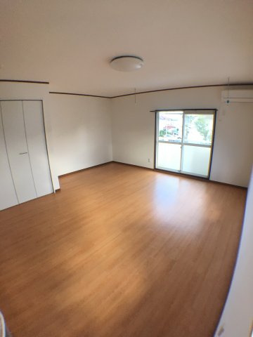 コーポアイリスの洋室|広々とした洋室です