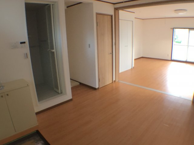 コーポアイリスの内装|明るい室内です