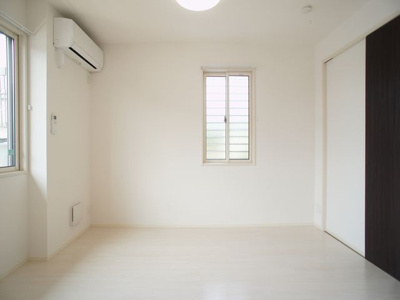 【寝室】 | シャルムB | 快適に過ごせるエアコンが付いています♪