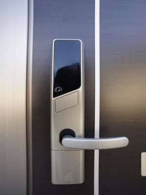 【その他】 | シャルムB | 電子ロックです。