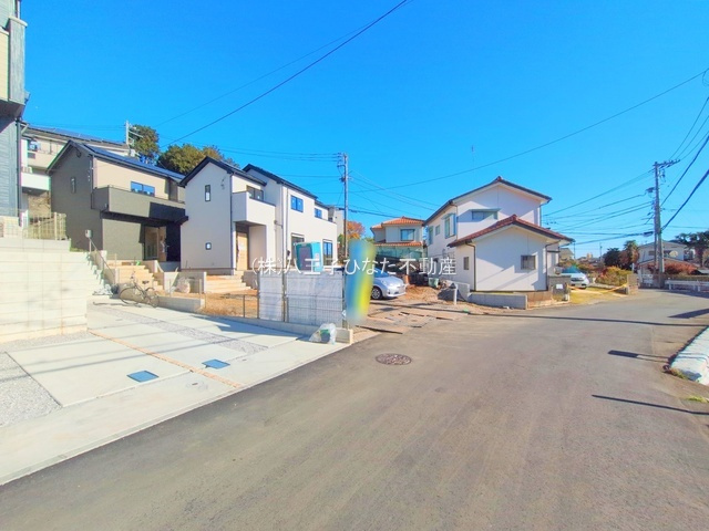 祝　成約済み　八王子市　長房町　新築戸建て　９期の前面道路含む現地写真|～仲介手数料無料☆八王子ひなた不動産～　八王子市長房町　新築戸建て