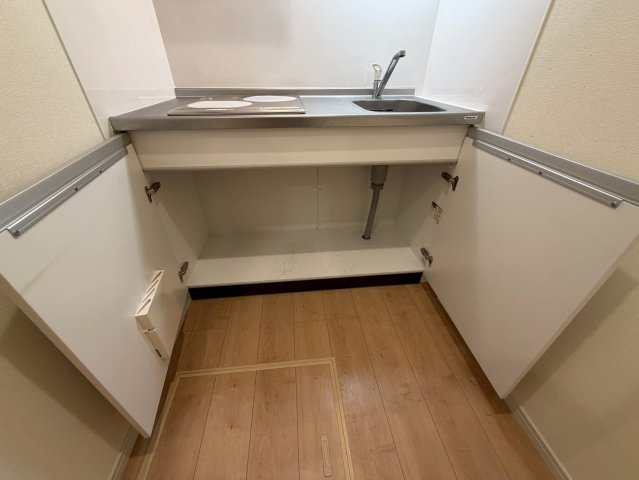 ナウハウス伊孑志の玄関|落ち着いた玄関です