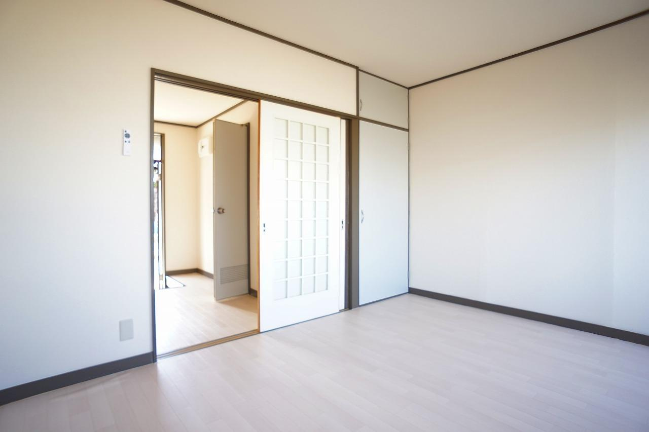 カズハイツの居間・リビング|反転同タイプ