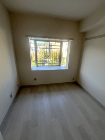 パティオ鵠沼の洋室