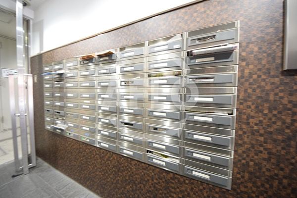 ディオレクレスト東心斎橋の設備|ディオレクレスト東心斎橋　メールBOX