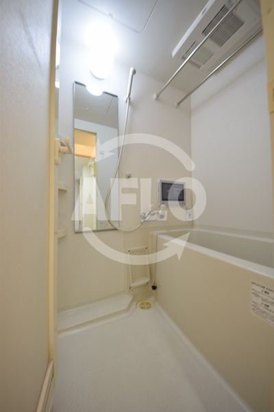 ディオレクレスト東心斎橋の浴室|ディオレクレスト東心斎橋　風呂