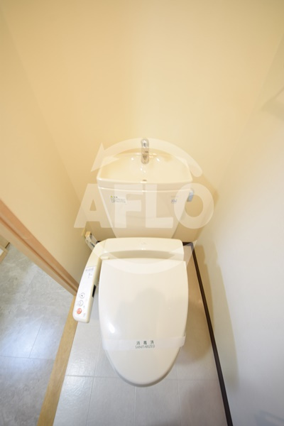 ディオレクレスト東心斎橋のトイレ|ディオレクレスト東心斎橋　トイレ