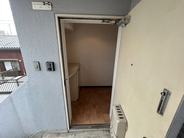 【玄関】 | マリンハイツ