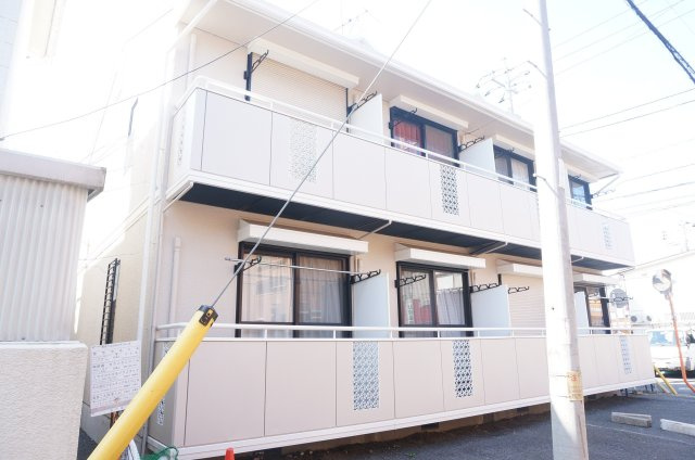 メゾンジュネスの外観