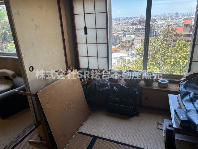 東石切町6丁目中古戸建の和室|お部屋からの眺望も良いです♪