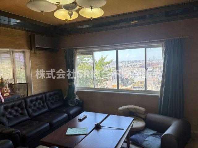 東石切町6丁目中古戸建の居間・リビング|ゆったり過ごせる居間です