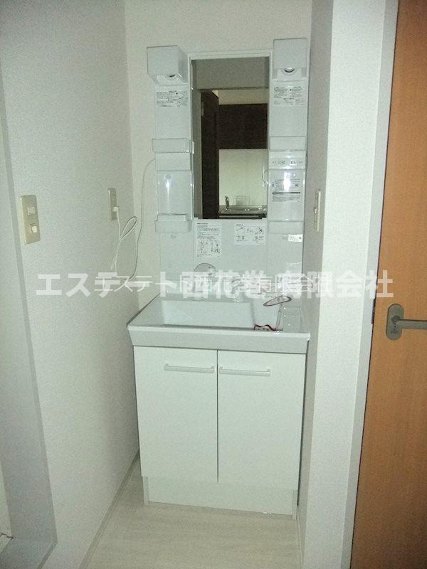 メゾン・グランディアB|シャワー付洗面化粧台