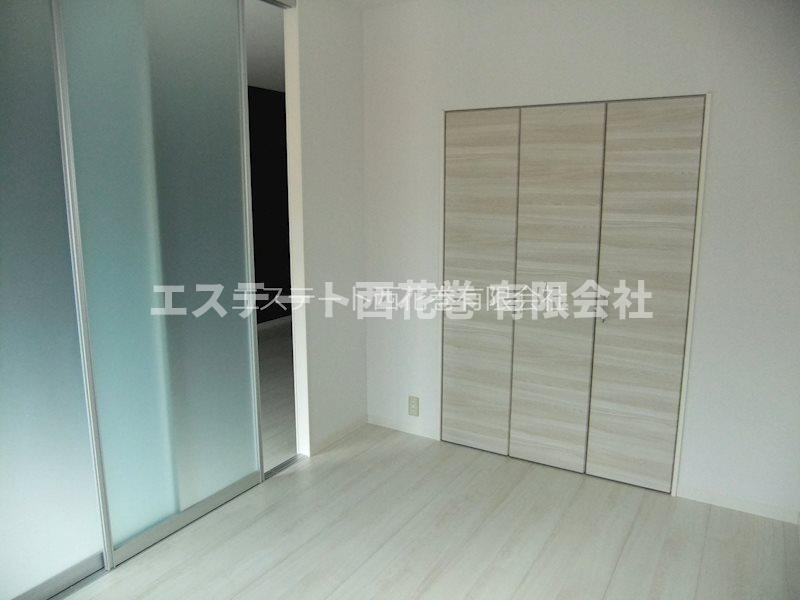 メゾン・グランディアB|間仕切りが半透明なので圧迫感が軽減されます