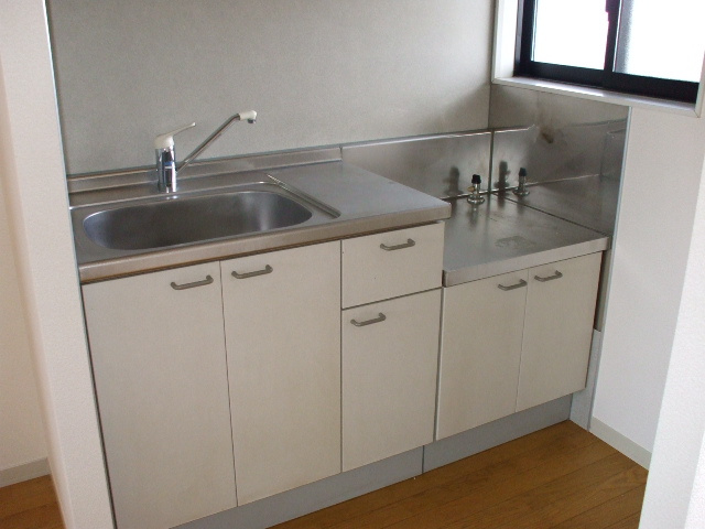 コンフォルタ藤沢町 Bのキッチン