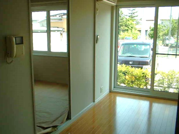 コンフォルタ藤沢町 Bの居間・リビング