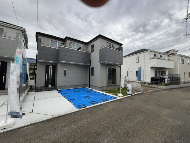 武蔵村山市岸3丁目　新築戸建全2棟の前面道路含む現地写真|並列駐車2台可！！