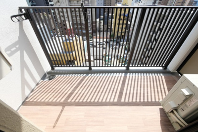 【バルコニー】 | Metrosa谷町六丁目North | お洗濯にも便利なバルコニー付き