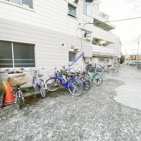 山惣マンションのその他共用部分|駐輪場です。