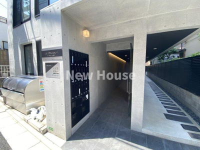 【エントランス】 | La Douceur練馬