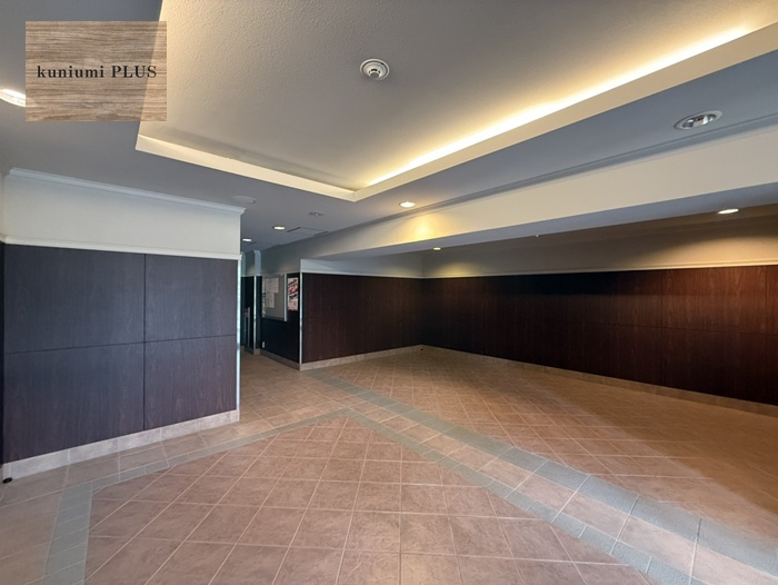 クレアセトル鴻池新田のエントランス