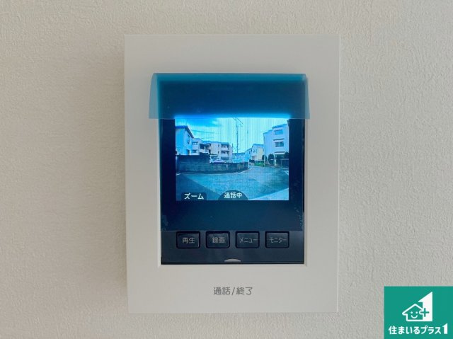 神戸市垂水区西脇　第1期　新築一戸建ての防犯設備|カラーモニターインターホン！声だけでなく来訪者の姿や顔がモニターで確認できるので、小さなお子様がいらっしゃるご家庭でも安心できます！