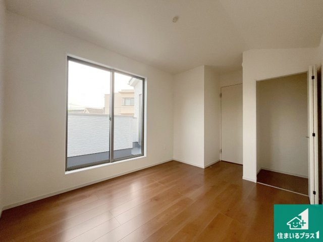 神戸市垂水区西脇　第1期　新築一戸建ての洋室|シンプルな洋室は、自分好みのインテリアが楽しめます♪ご家族とインテリアや家具を選びに行くのは新築購入時の醍醐味の一つです。ぜひお楽しみください♪