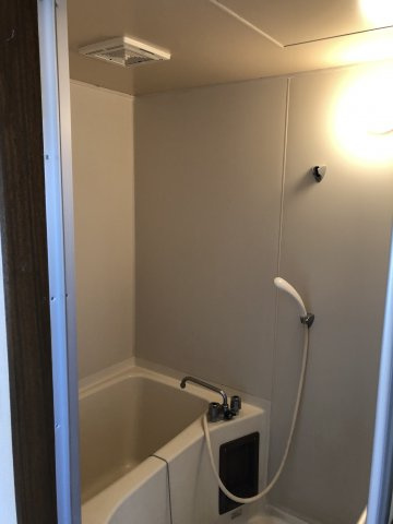 サニーヒル美原町の浴室|日々の疲れを癒すお風呂付です