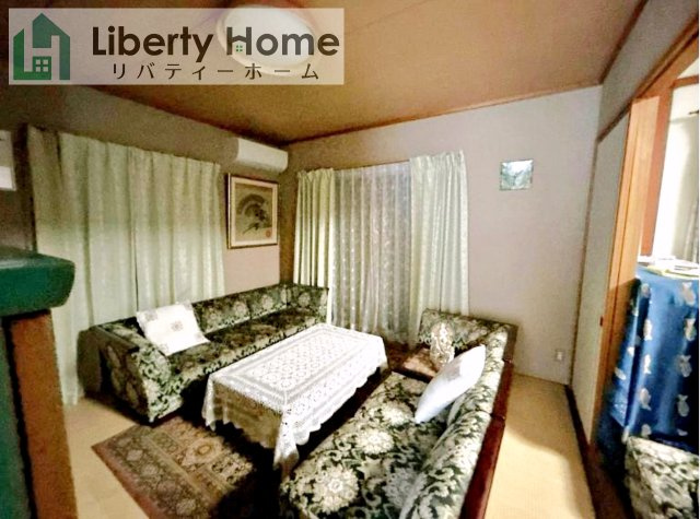 つくば市東光台３丁目　中古戸建の居間・リビング