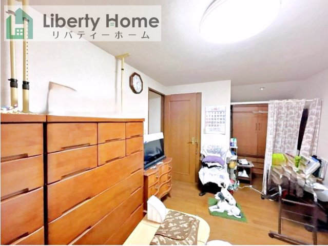 つくば市東光台３丁目　中古戸建の洋室