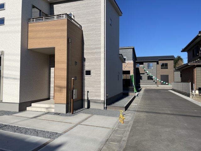 【前面道路含む現地写真】 | 本庄市小島６丁目　新築戸建　22号棟